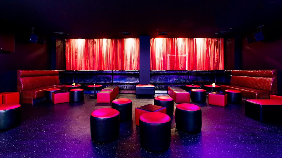 Second venue photo of Retro's Cocktail Lounge