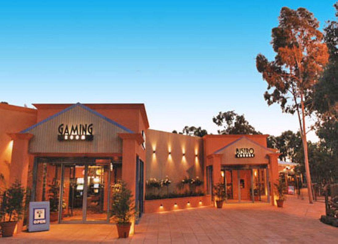  Lower Plenty Hotel, Lower Plenty, Melbourne Info and Details