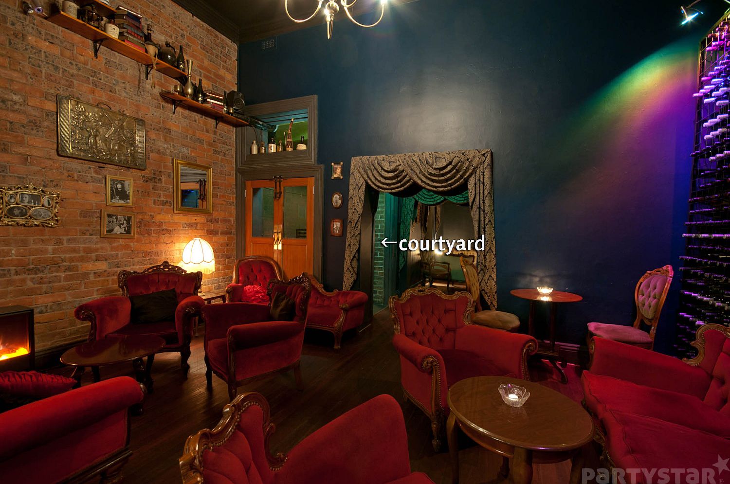 Antique Bar, Elsternwick, VIC. Venue photo #3