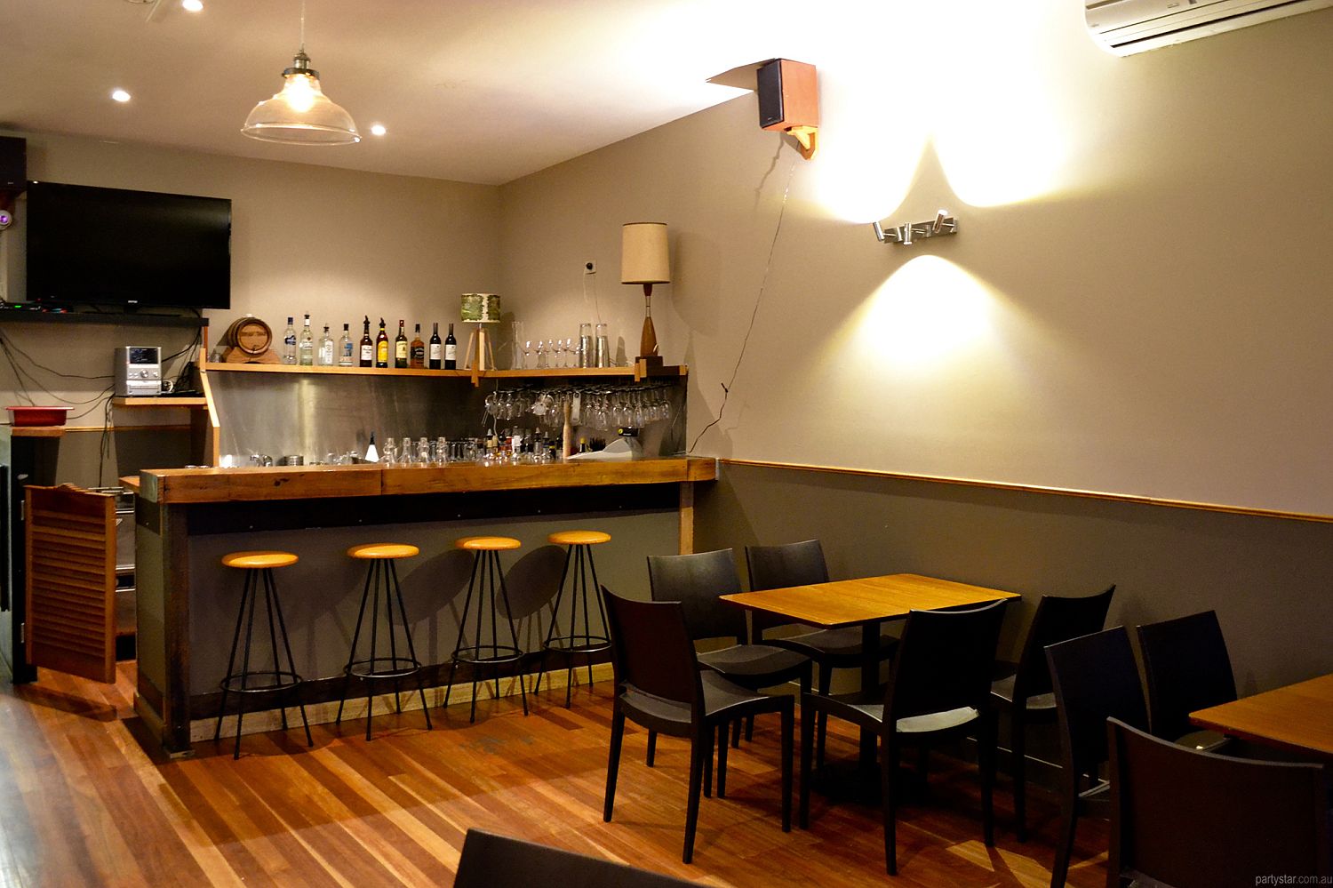 The Thornbury Local, Thornbury, VIC. Function Room hire photo #1