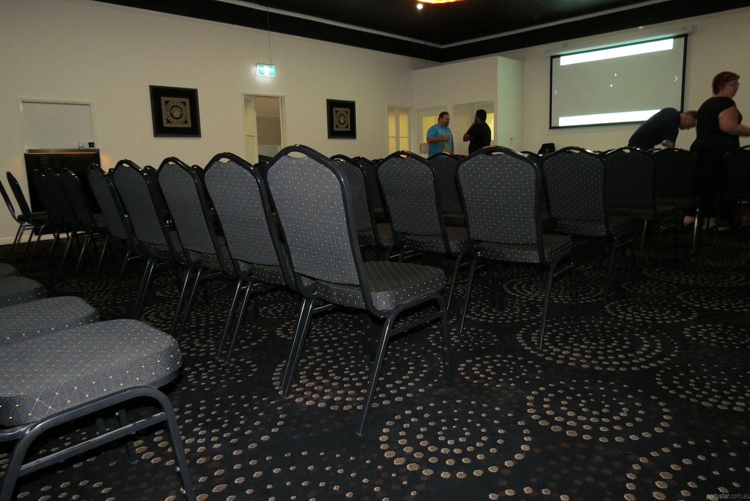 Red Beret Hotel, Redlynch, QLD. Function Room hire photo #3