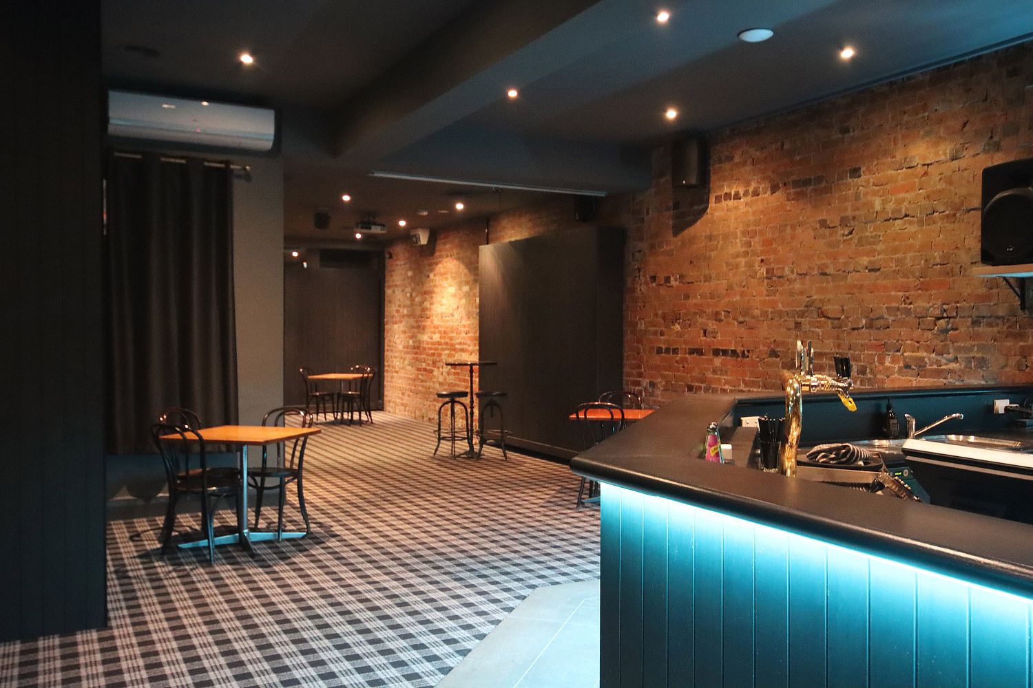 Elgin Inn Hotel, Hawthorn, VIC. Function Room hire photo #4