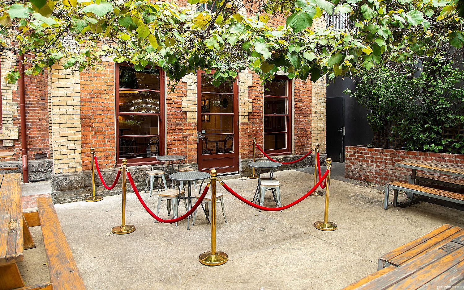 Pepe's Italian, Melbourne, VIC. Function Room hire photo #5