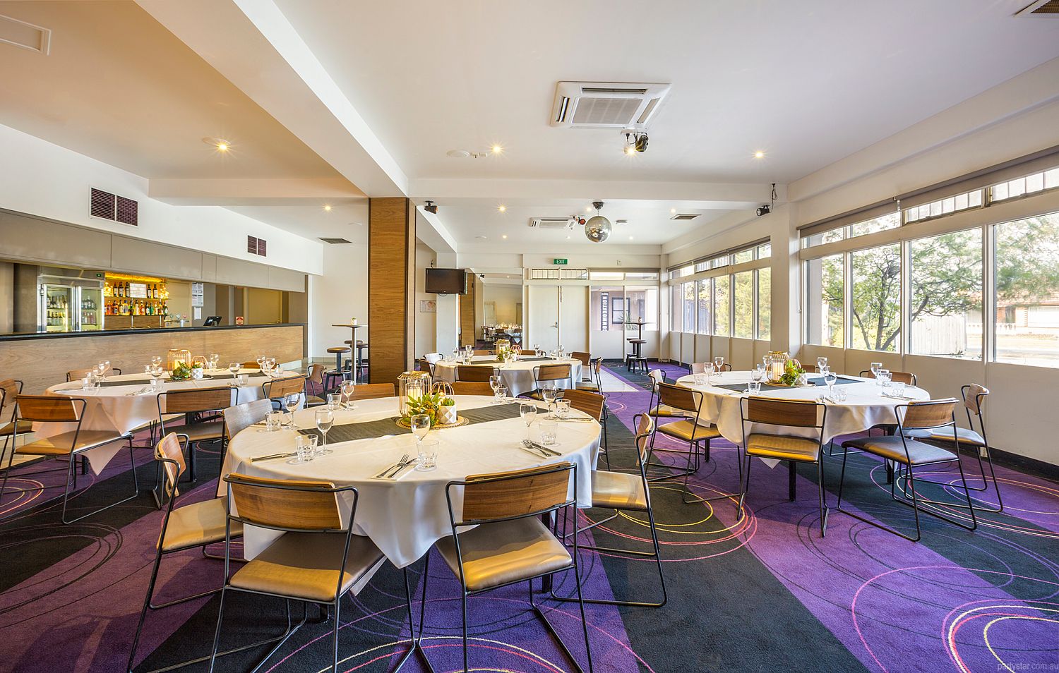 Glengala Hotel, Sunshine, VIC. Function Room hire photo #3