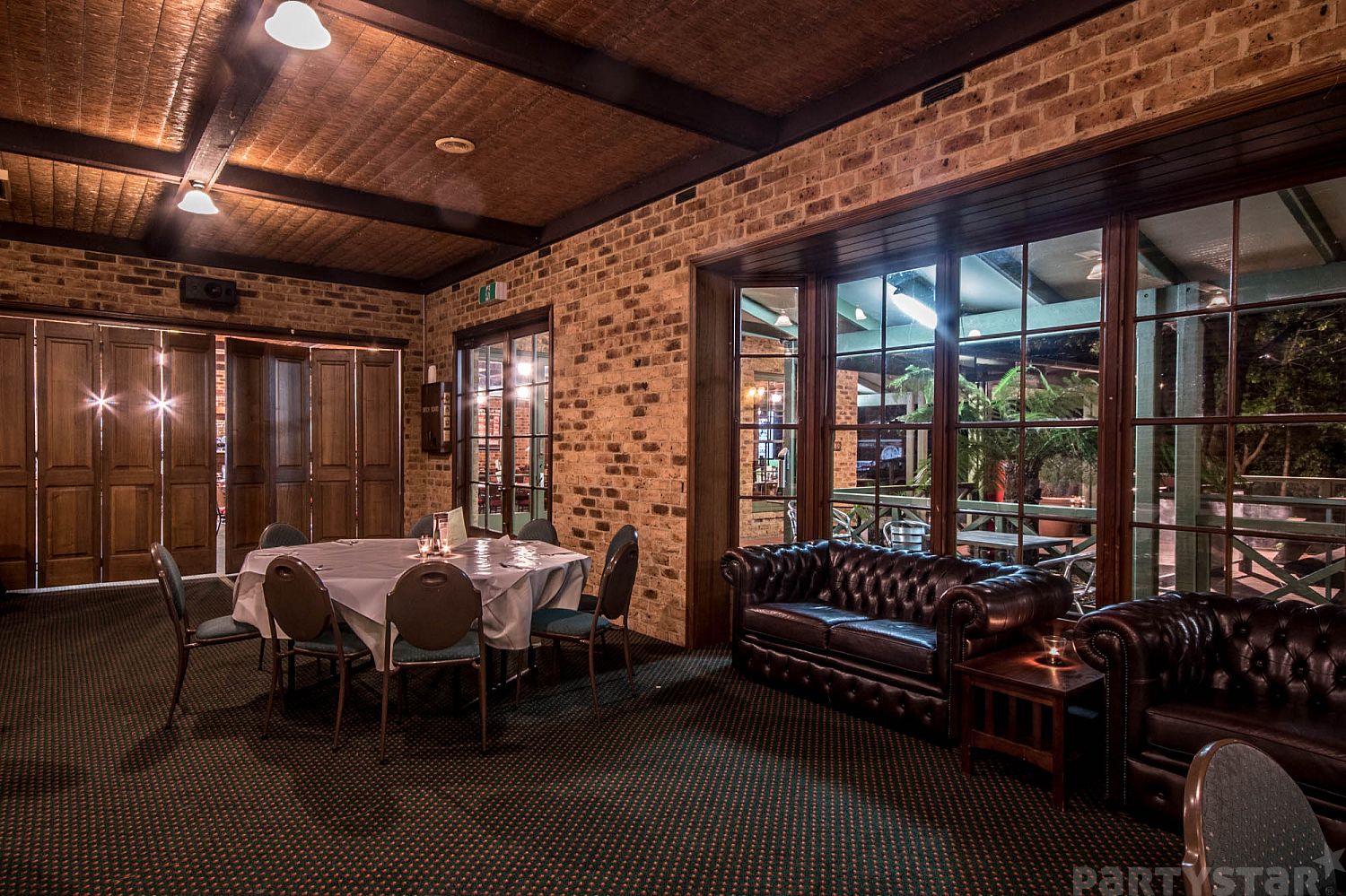 Pine Grove Hotel, Beaconsfield Upper, VIC. Venue photo #5