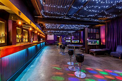 Venue hire information for Manhattan Hotel
