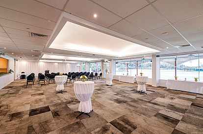 Hire cheap Brisbane function rooms and birthday party venues | Partystar