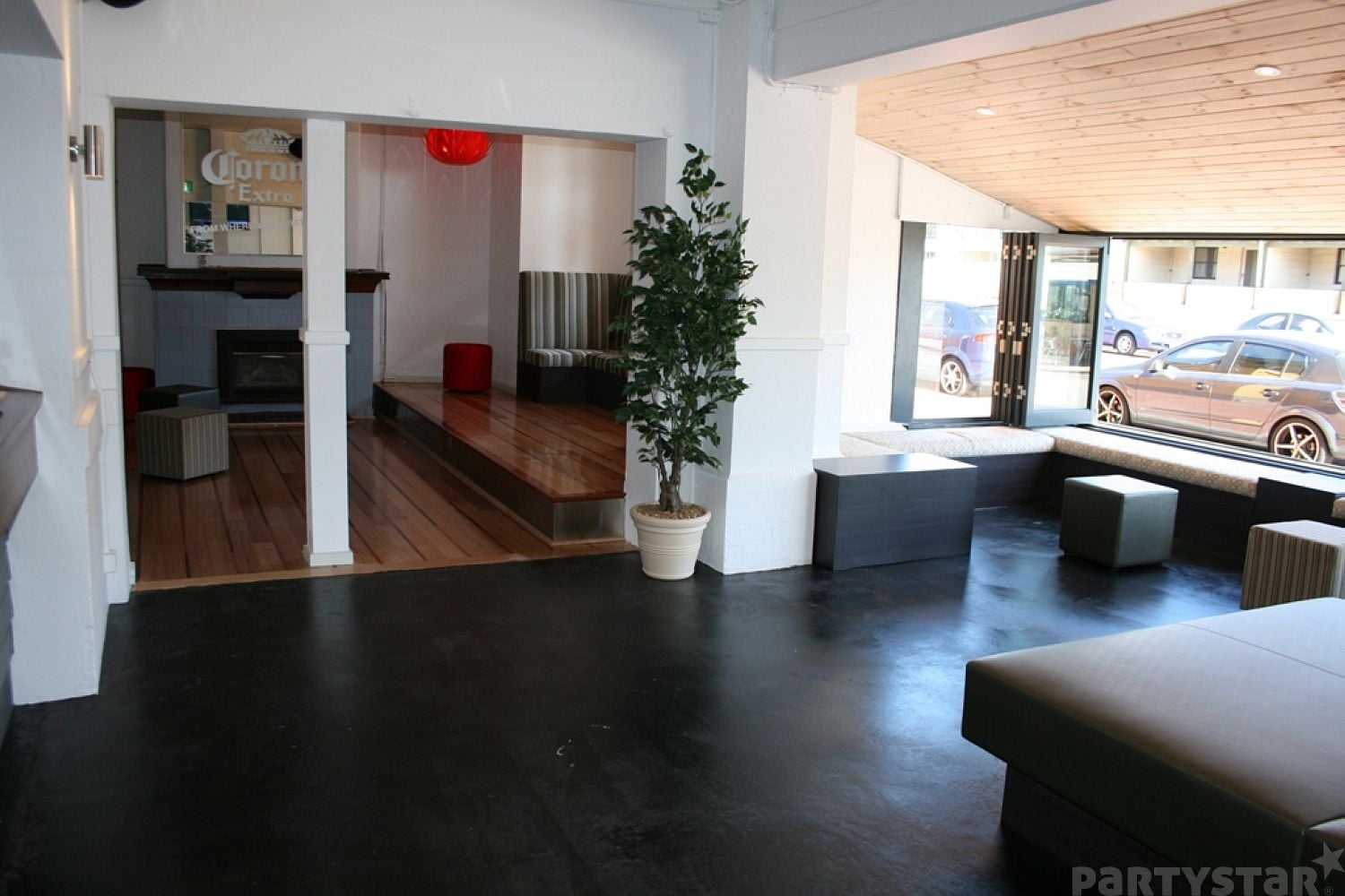 Cottesloe Beach Hotel, Cottesloe, WA. Venue photo #2