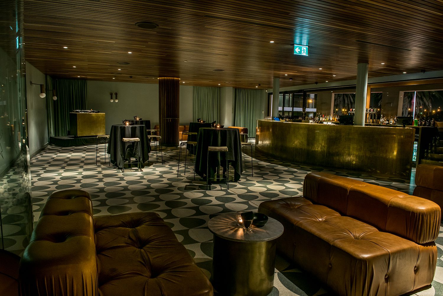 Raffles Hotel, Applecross, WA. Function Room hire photo #2