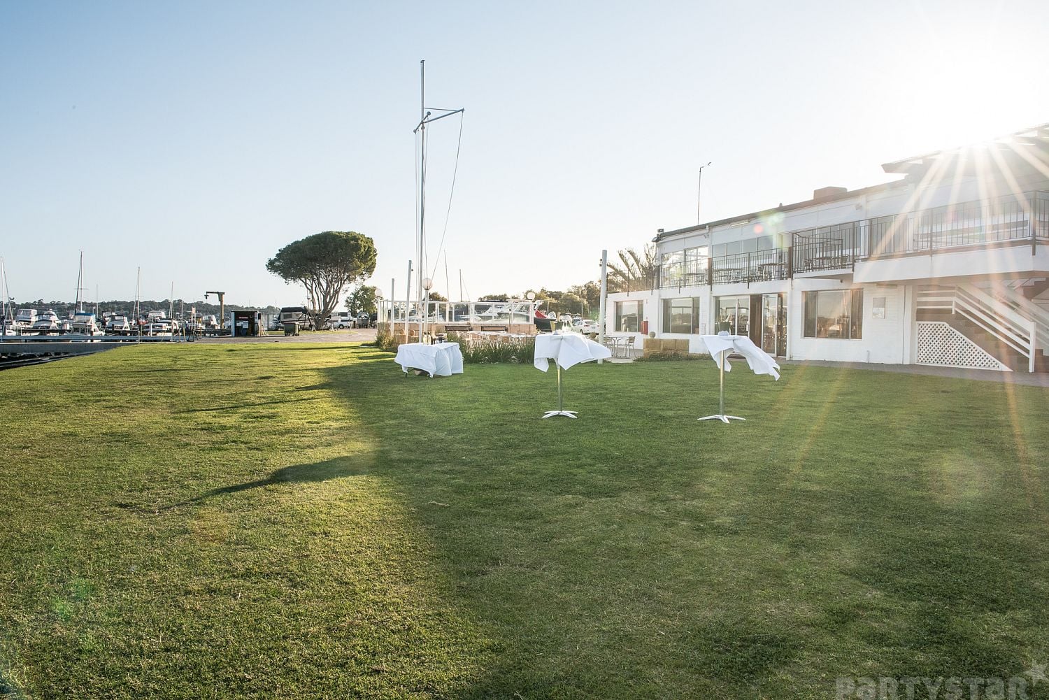 Lawn function space at Flying Squadron Yacht Club, Dalkeith, WA. Photo 2