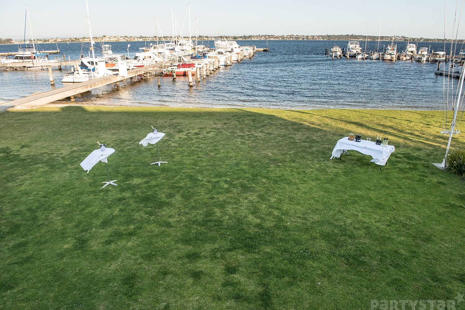 Lawn function space at Flying Squadron Yacht Club, Dalkeith, WA. Photo 4
