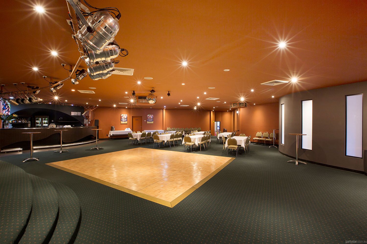 St Albans Hotel, St Albans, VIC. Function Room hire photo #1
