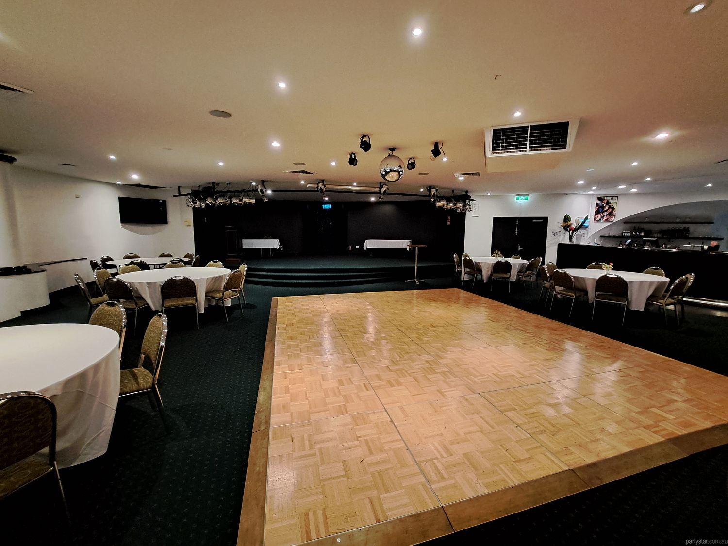 St Albans Hotel, St Albans, VIC. Function Room hire photo #2