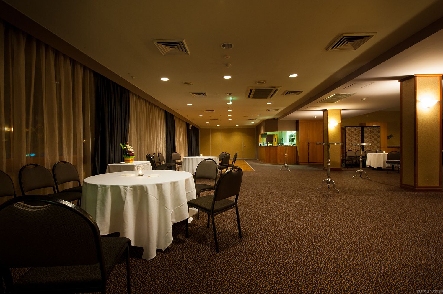 Southern Cross Club Woden, Woden, ACT. Function Room hire photo #3