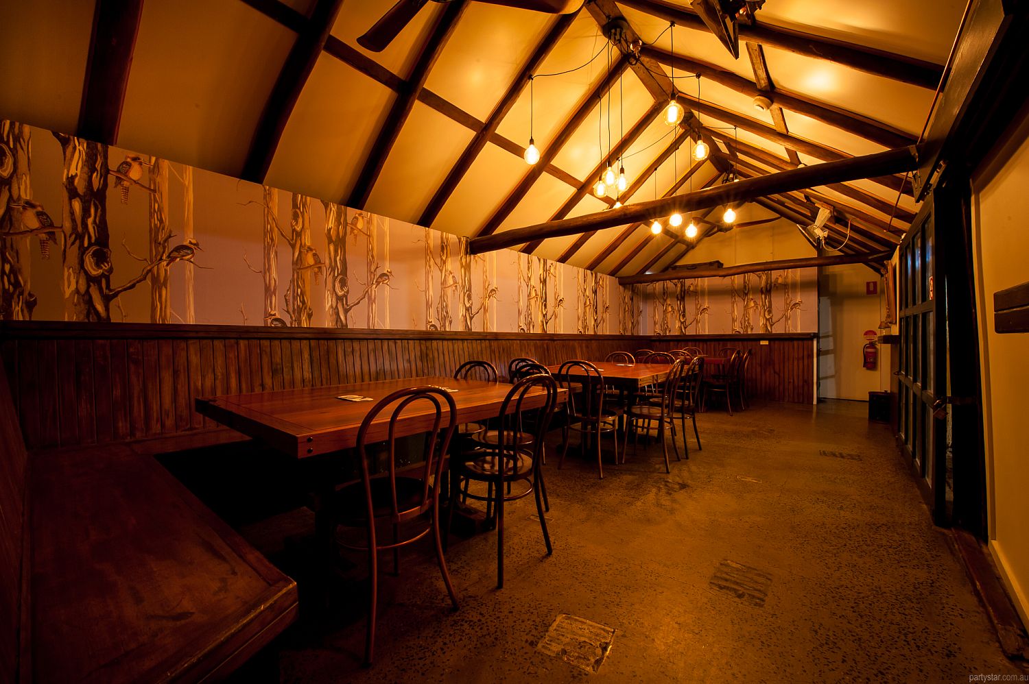 Old Canberra Inn, Lyneham, ACT. Function Room hire photo #2