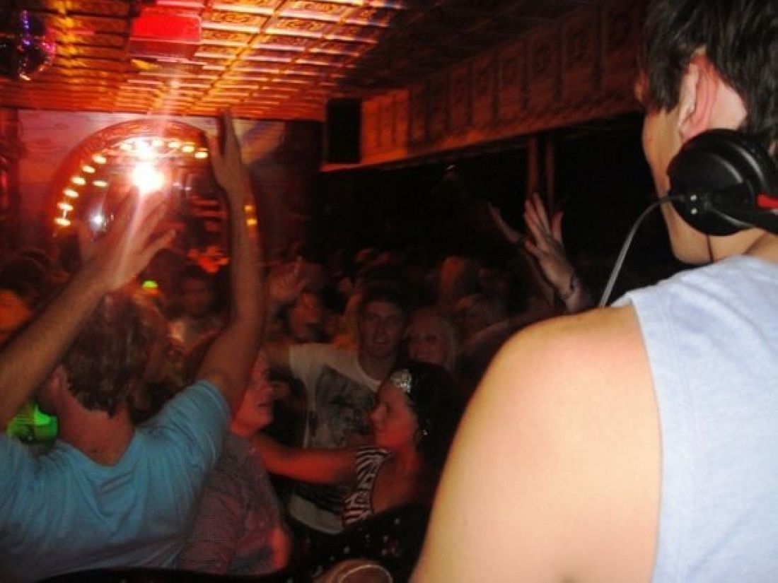 Deluxe, Moonee Ponds, VIC. Venue photo #1