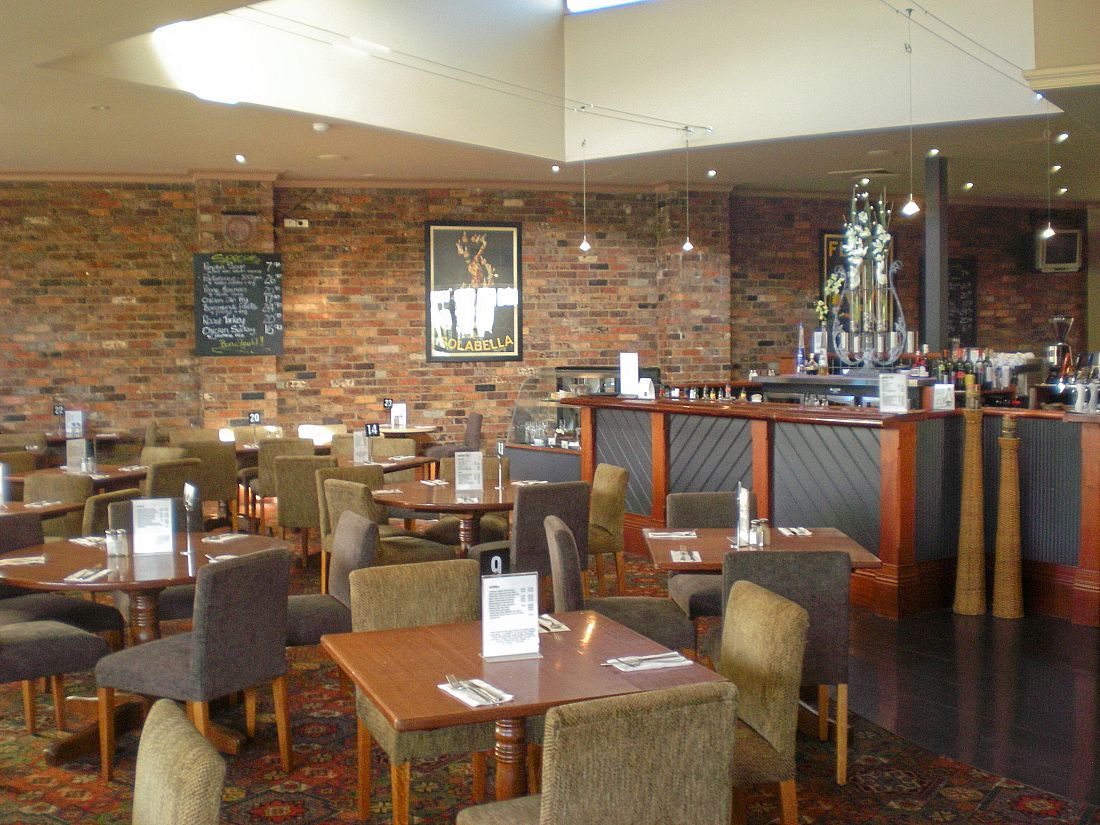  Laurel Hotel, Ascot Vale, Melbourne Review and Details